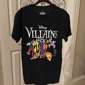 NWOT Disney Villains T-shirt size S
